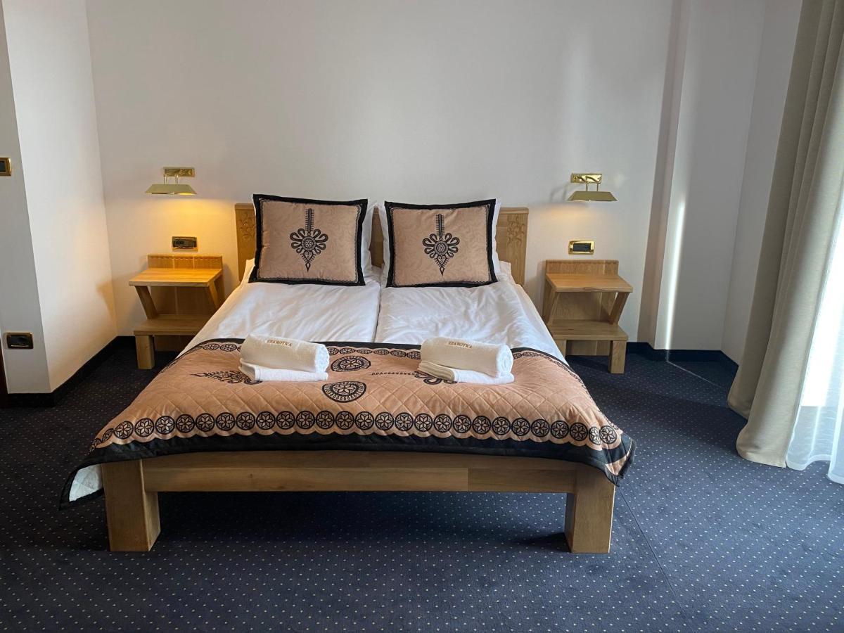 Bed and Breakfast Dw Szarotka Бялка-Татшаньска Экстерьер фото